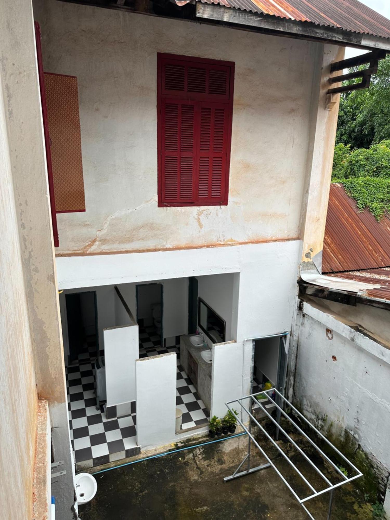 Via Thakhek Hostel & Cafe Extérieur photo